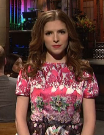 anna kendrick on SNL on 04/05/14 on NBC Saturday Night Live